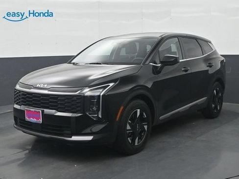 Used 2026 Kia Sportage LX FWD image 3