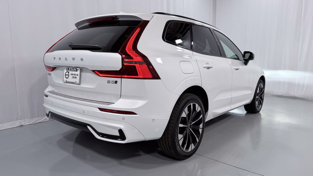Certified 2026 Volvo XC60 B5 Plus AWD/4WD image 6