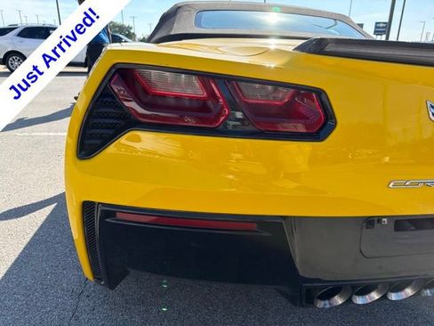 Used 2015 Chevrolet Corvette Stingray Convertible w/ 3LT Preferred Equipment Group RWD image 18