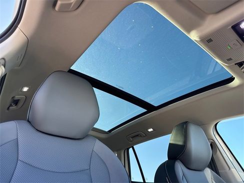 New 2026 Volkswagen Tiguan SE image 18