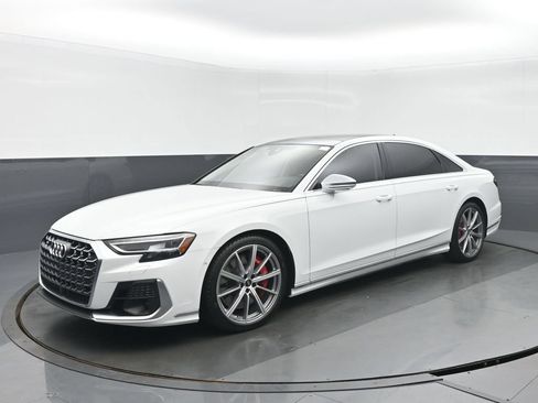 Used 2023 Audi S8 w/ S8 Executive Package AWD/4WD image 7