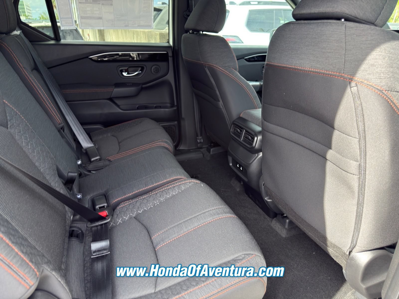 New 2026 Honda Pilot Sport image 9