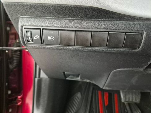 Used 2022 Toyota Corolla SE FWD image 12