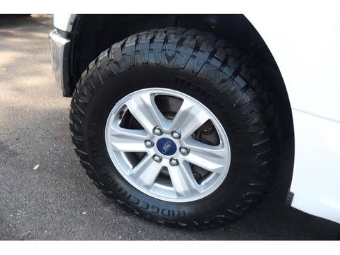 Used 2015 Ford F150 XLT w/ Equipment Group 301A Mid AWD/4WD image 15
