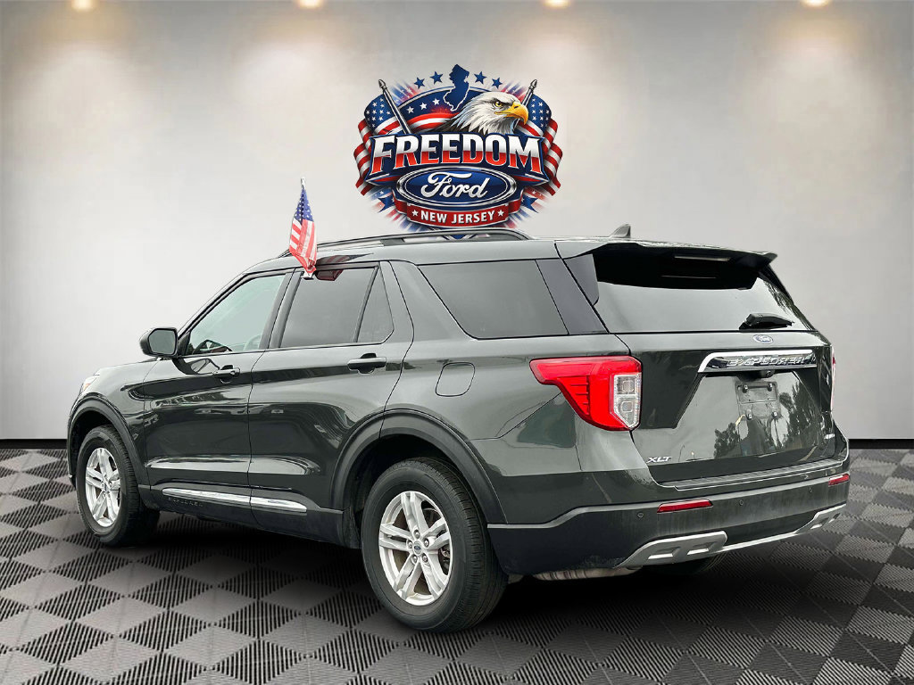 Used 2023 Ford Explorer XLT w/ Equipment Group 202A AWD/4WD image 6