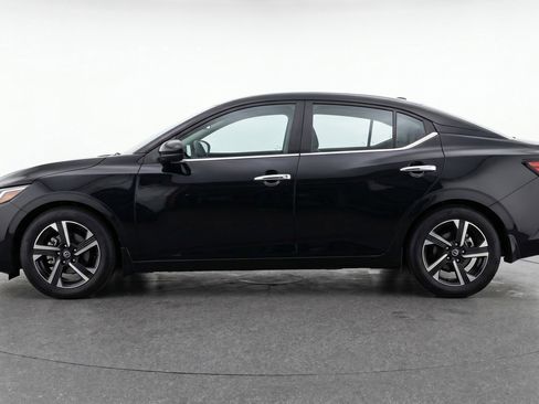 Used 2025 Nissan Sentra SV FWD image 5