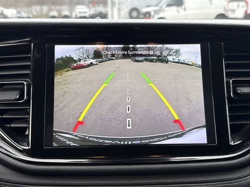 Used 2022 Dodge Durango GT image 34