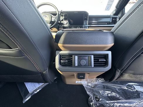 New 2026 Ford F250 Lariat w/ Lariat Premium Package AWD/4WD image 11