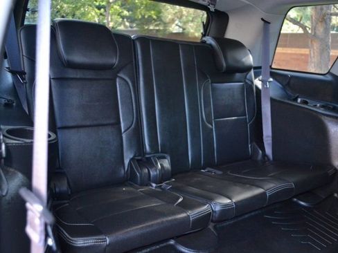 Used 2015 GMC Yukon Denali image 29