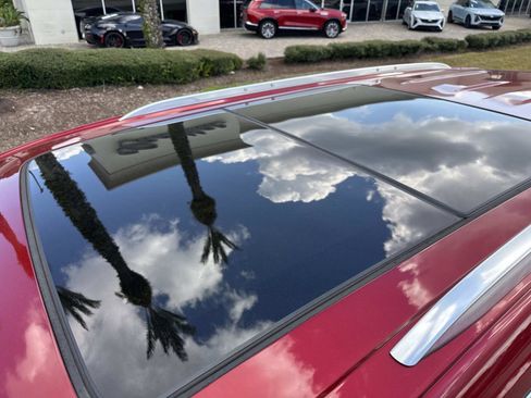 Certified 2023 Cadillac XT6 Luxury image 11