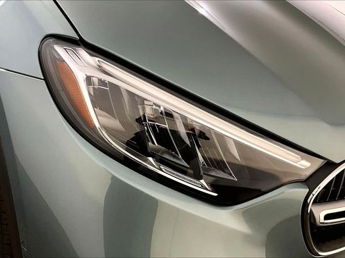 New 2026 Mercedes-Benz GLC 300 4MATIC image 16