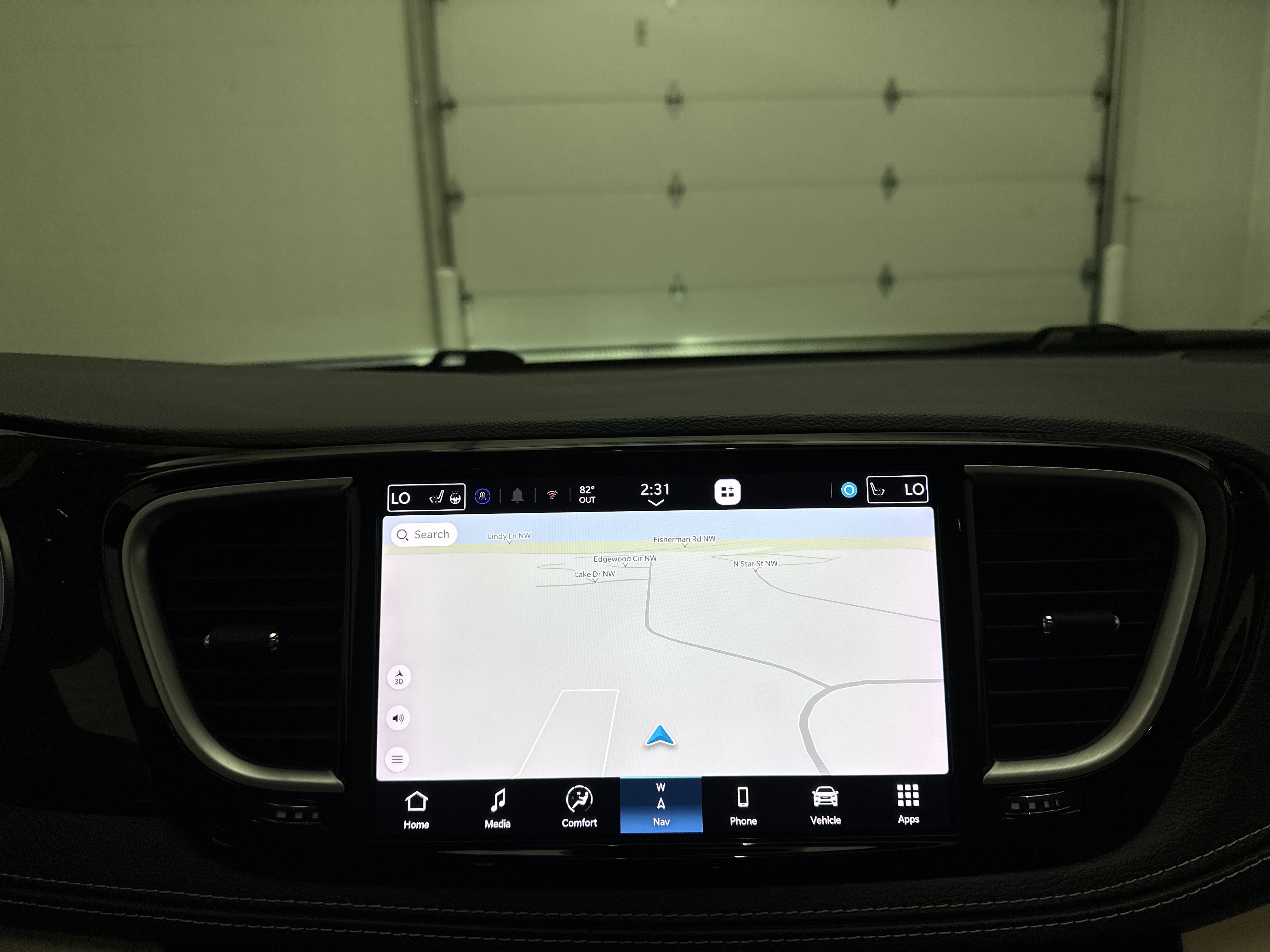 Used 2023 Chrysler Pacifica Limited FWD image 33