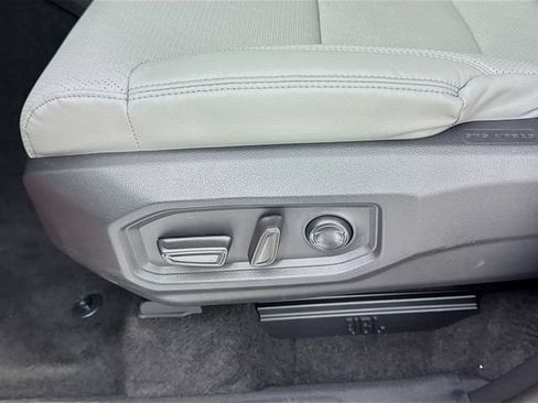 Certified 2025 Toyota Tundra Limited AWD/4WD image 20