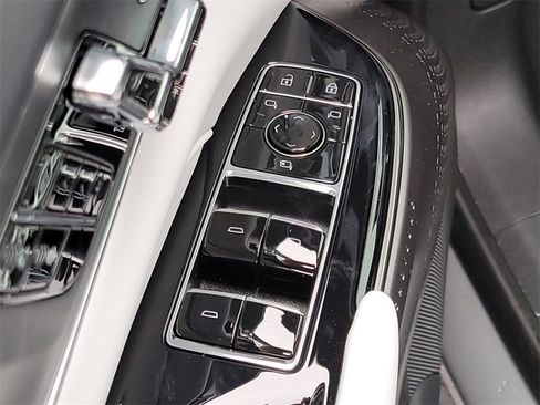 New 2025 Cadillac Lyriq Luxury image 17