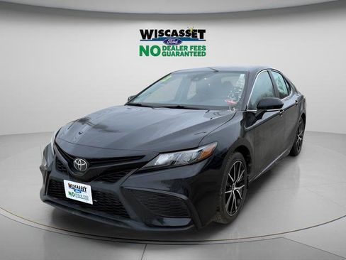 Used 2023 Toyota Camry SE FWD image 14