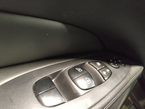 Used 2020 Nissan Pathfinder SV FWD image 27