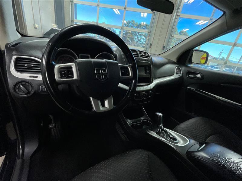 Used 2018 Dodge Journey SE w/ Popular Equipment Group FWD image 12