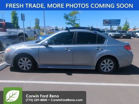 Used 2010 Subaru Legacy 2.5i Premium AWD/4WD image 5