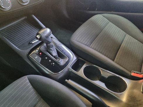 Used 2017 Kia Forte LX w/ LX Popular Package image 26