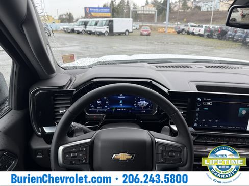 Used 2023 Chevrolet Silverado 1500 LTZ image 13