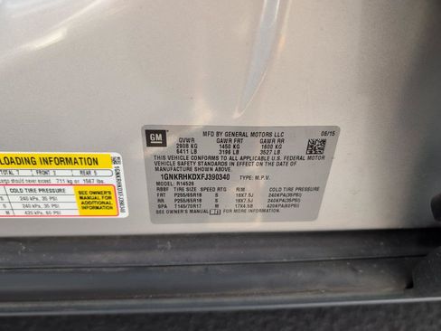 Used 2015 Chevrolet Traverse LT w/ LPO, 'HIT The Road' Package FWD image 11