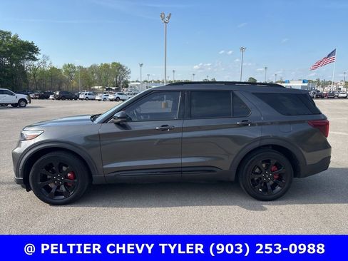 Used 2020 Ford Explorer ST w/ ST Street Pack image 4