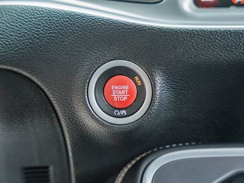 Used 2022 Dodge Challenger SRT Hellcat RWD image 39