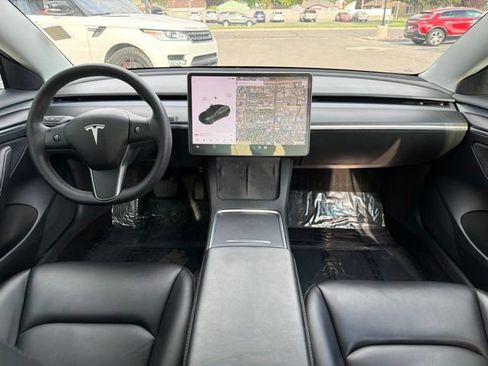 Used 2022 Tesla Model 3 Long Range AWD/4WD image 18