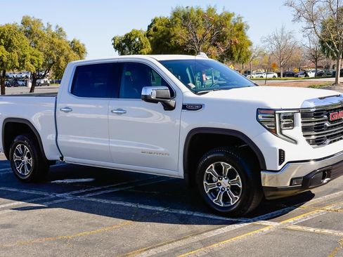 New 2026 GMC Sierra 1500 SLT w/ SLT Convenience Package AWD/4WD image 6