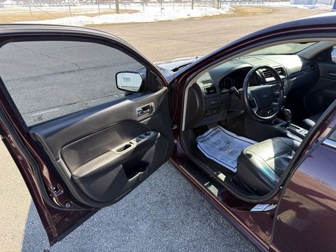 Used 2012 Ford Fusion SEL image 28