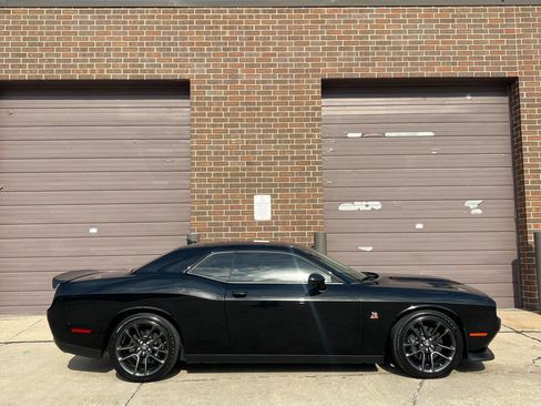 Used 2021 Dodge Challenger R/T Scat Pack image 10