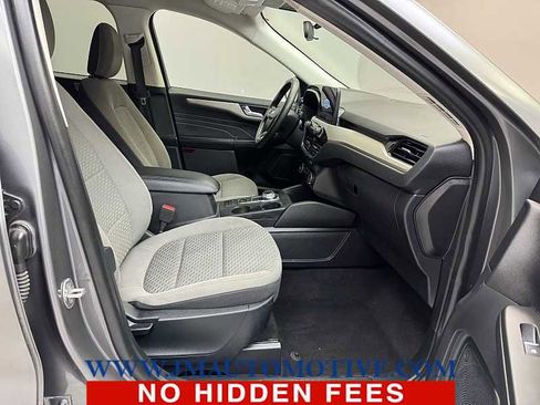 Used 2021 Ford Escape SE image 19