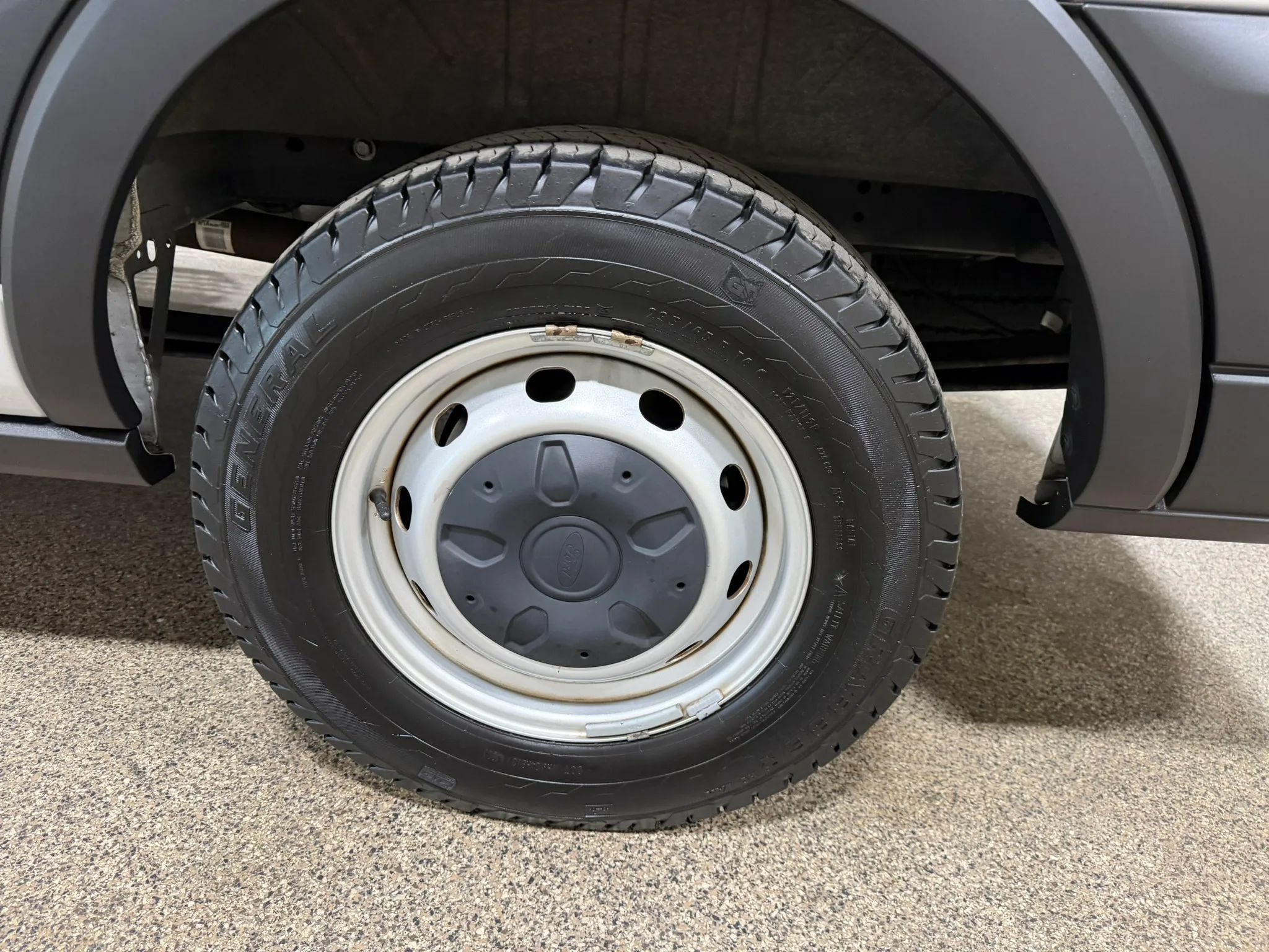 Used 2019 Ford Transit 250 148 Medium Roof RWD image 62