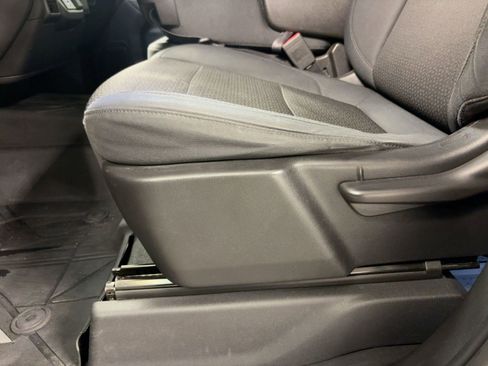 Used 2019 Chevrolet Silverado 1500 Custom w/ Custom Value Package image 13