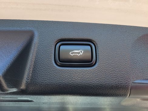 Certified 2022 Kia Telluride SX w/ SX Prestige Package AWD/4WD image 15