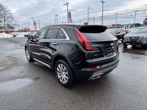 Used 2023 Cadillac XT4 Premium Luxury w/ Cold Weather Package image 5
