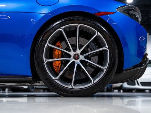 Used 2018 McLaren 570S Spider image 42