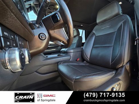 Used 2021 GMC Yukon Denali w/ Denali Premium Package AWD/4WD image 23