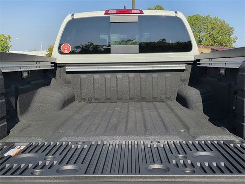 New 2025 Nissan Frontier SV w/ SV Convenience Package image 23