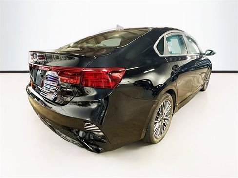 Used 2023 Kia Forte GT-Line w/ GT-Line Premium Package image 7