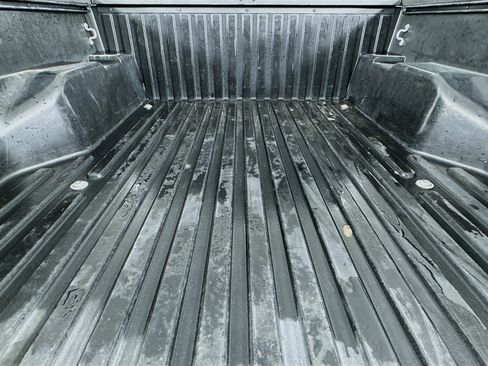 Used 2020 Toyota Tacoma SR5 image 33