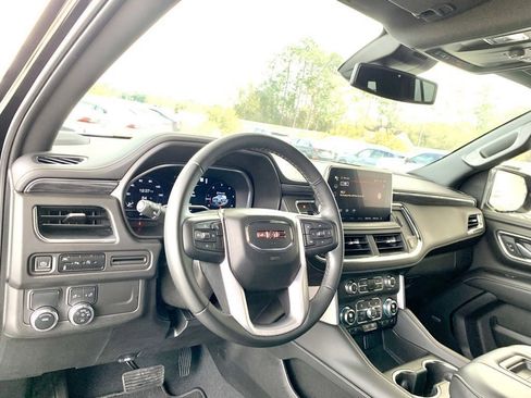 Used 2023 GMC Yukon SLT image 12