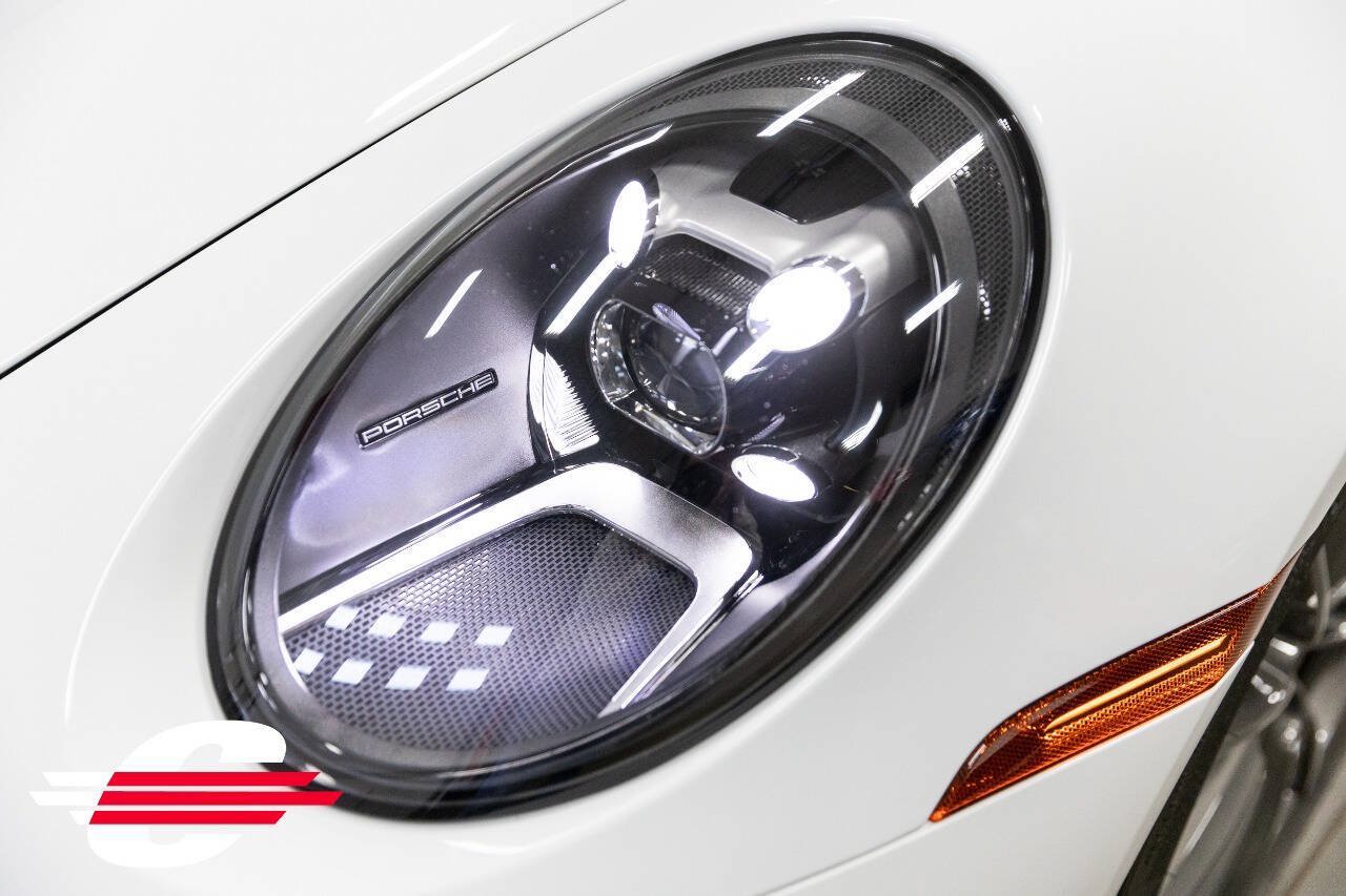 Used 2024 Porsche 911 Carrera T RWD image 13
