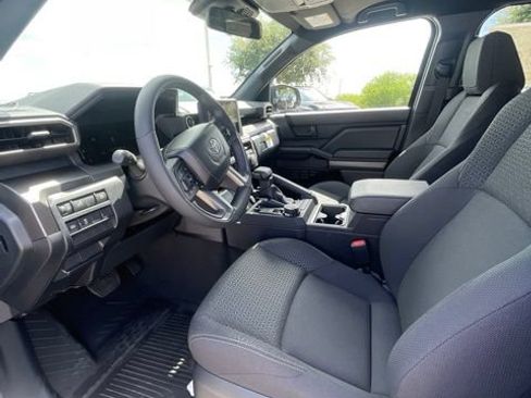 New 2026 Toyota 4Runner SR5 AWD/4WD image 16