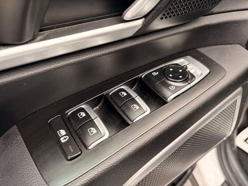 Used 2022 Kia Telluride S image 20