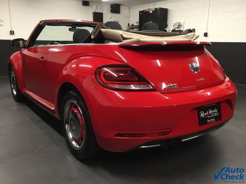 Used 2018 Volkswagen Beetle 2.0T Coast image 8