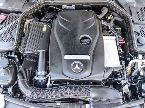 Used 2015 Mercedes-Benz C 300 4MATIC Sedan image 27