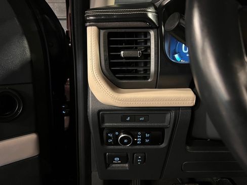 Used 2023 Ford Expedition Platinum AWD/4WD image 22