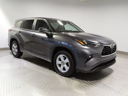 Used 2023 Toyota Highlander LE