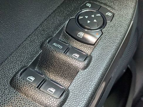Used 2021 Ford EcoSport SE w/ SE Convenience Package FWD image 24